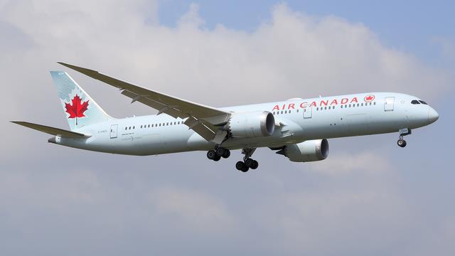 C-FNOI::Air Canada